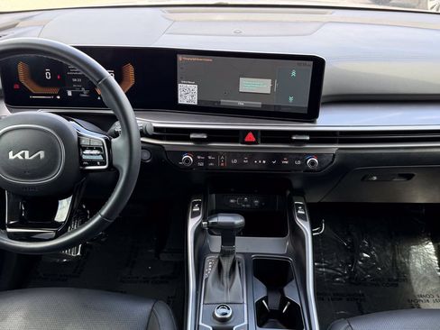 Certified 2024 Kia Sorento S w/ Panoramic Sunroof Package FWD image 15