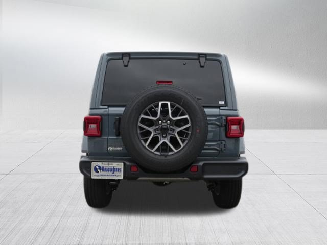 New 2026 Jeep Wrangler Unlimited Sahara AWD/4WD image 4