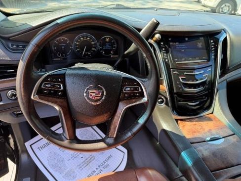 Used 2015 Cadillac Escalade ESV Premium image 18