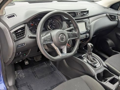 Used 2022 Nissan Rogue Sport S image 10