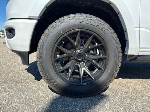 Used 2023 RAM 1500 Limited AWD/4WD image 8