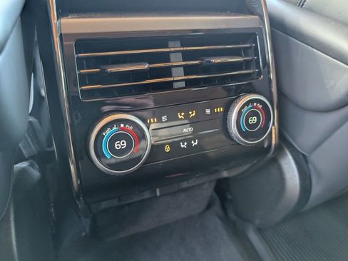 Used 2025 Land Rover Range Rover Sport Dynamic SE image 29