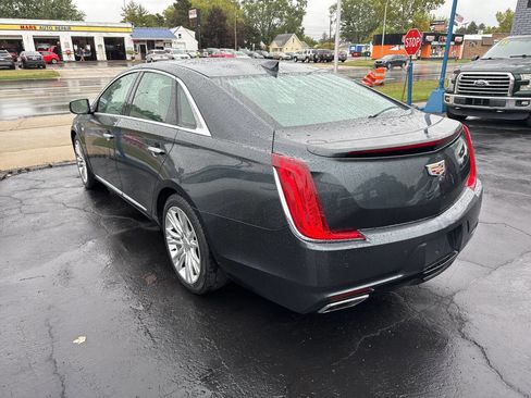Used 2019 Cadillac XTS Luxury image 3