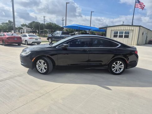 Used 2016 Chrysler 200 LX FWD image 2