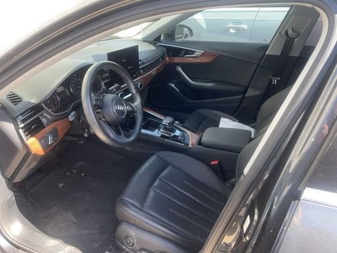 Used 2023 Audi A4 2.0T Premium w/ Convenience Package image 5