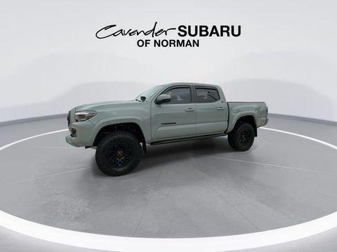 Used 2022 Toyota Tacoma TRD Sport w/ Technology Package AWD/4WD image 5