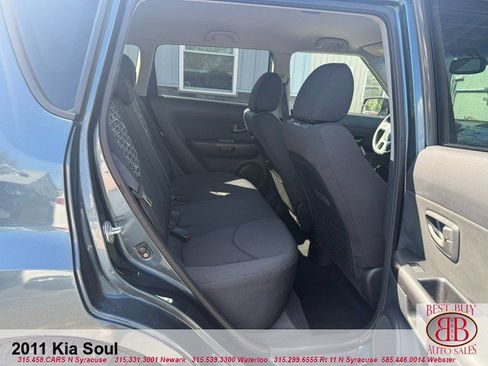 Used 2011 Kia Soul + w/ Audio Pkg FWD image 13