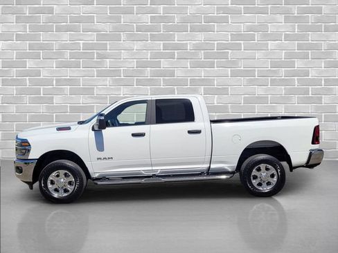 Used 2026 RAM 2500 Big Horn AWD/4WD image 9