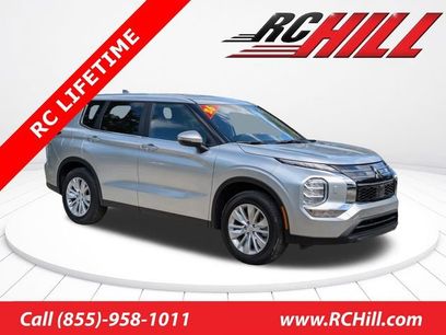 New 2026 Mitsubishi Outlander ES