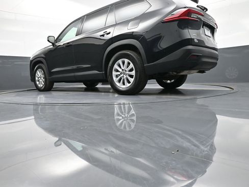 Certified 2025 Toyota Grand Highlander AWD image 33