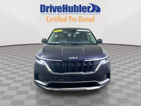 Used 2024 Kia Carnival LX image 7