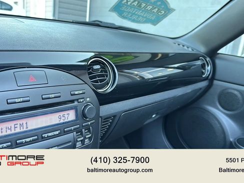 Used 2006 MAZDA MX-5 Miata Sport w/ Suspension Pkg image 16