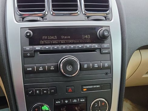 Used 2010 GMC Acadia SLT FWD image 14