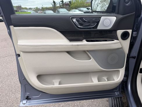 Used 2018 Lincoln Navigator Black Label AWD/4WD image 10