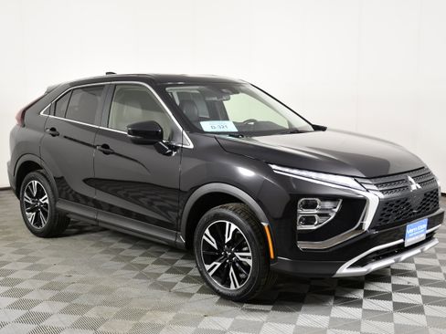 Used 2024 Mitsubishi Eclipse Cross SE image 4