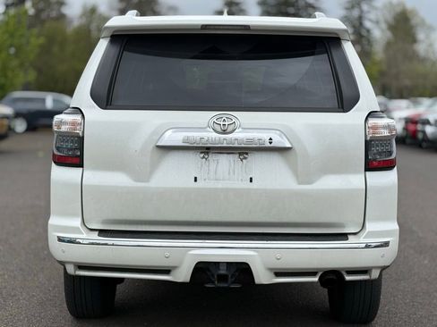 Used 2021 Toyota 4Runner Limited image 4
