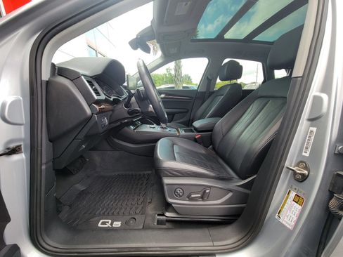 Used 2019 Audi Q5 2.0T Premium w/ Convenience Package AWD/4WD image 10