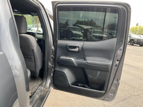 Used 2017 Toyota Tacoma TRD Off-Road w/ Tow Package image 16