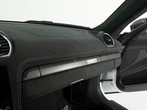 Certified 2025 Porsche 718 Cayman GT4 RS RWD image 29
