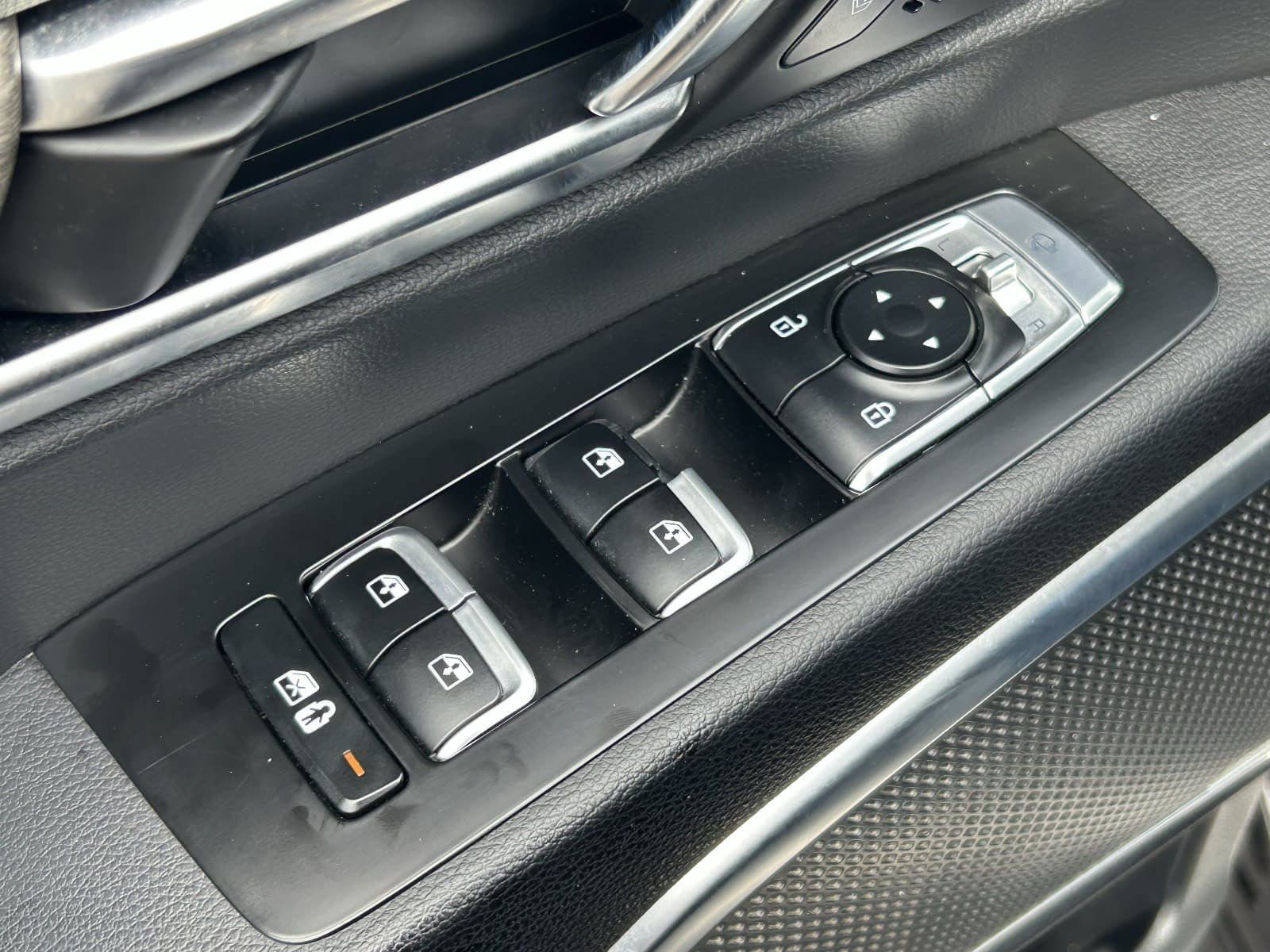 Used 2021 Kia Telluride SX w/ SX Prestige Package AWD/4WD image 27