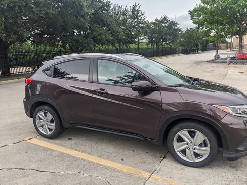 Used 2019 Honda HR-V EX image 6