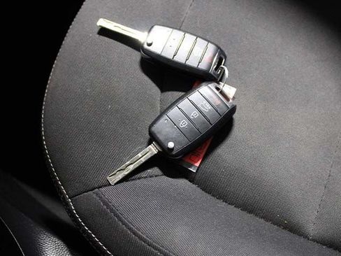 Used 2015 Kia Soul FWD image 16