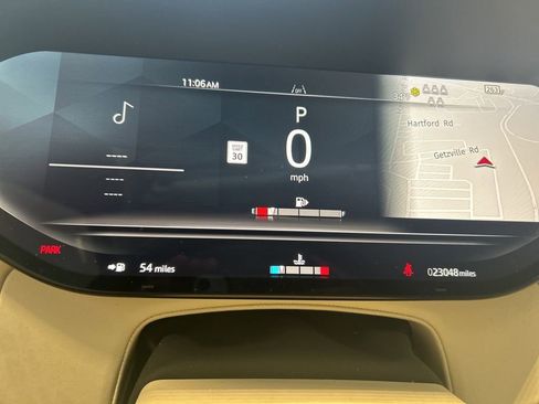 Used 2024 Land Rover Range Rover Long Wheelbase SE image 10