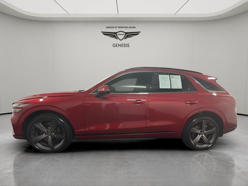 Used 2023 Genesis GV70 2.5T w/ Sport Prestige Package AWD/4WD image 2