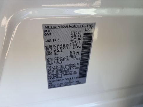 Used 2019 Nissan Pathfinder Platinum image 37