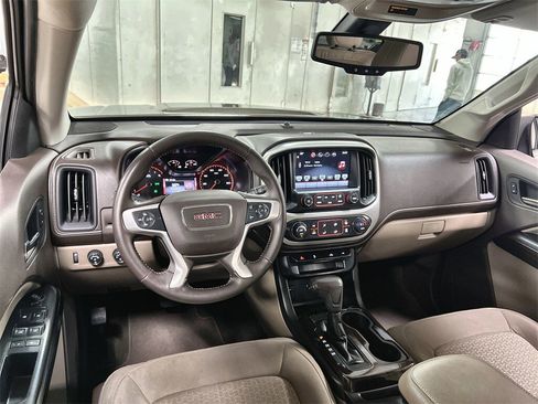 Used 2016 GMC Canyon SLE w/ SLE Convenience Package image 18