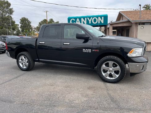 Used 2017 RAM 1500 Big Horn AWD/4WD image 2