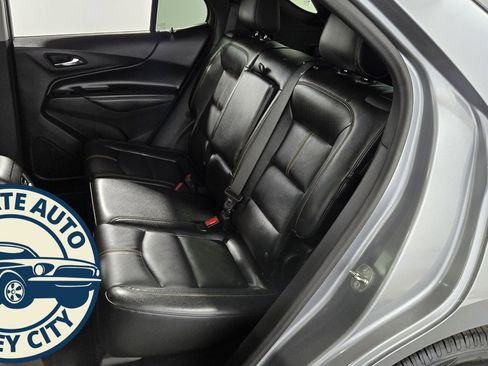 Used 2024 Chevrolet Equinox Premier image 24