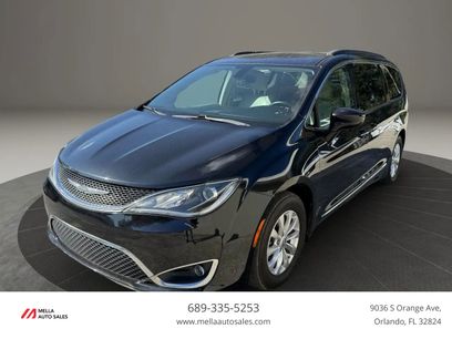 Used 2017 Chrysler Pacifica Touring-L