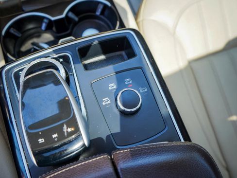 Used 2018 Mercedes-Benz GLE 350 w/ Premium 1 Package image 13