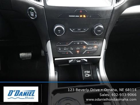 Used 2019 Ford Edge SEL w/ Equipment Group 201A AWD/4WD image 31