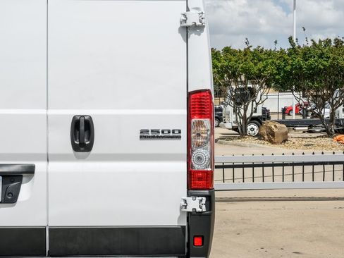 Used 2023 RAM ProMaster 2500 FWD image 42