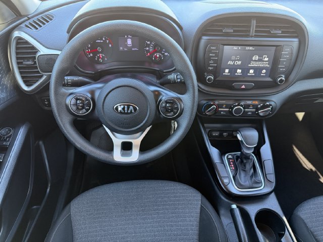 Used 2020 Kia Soul S FWD image 11