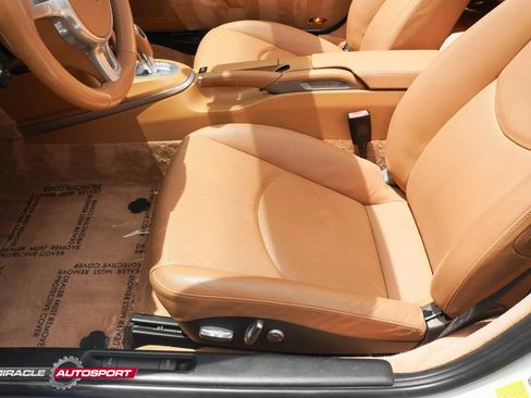 Used 2010 Porsche 911 Turbo AWD/4WD image 19