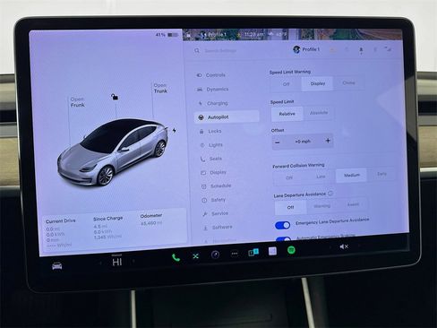 Used 2018 Tesla Model 3 Long Range image 22