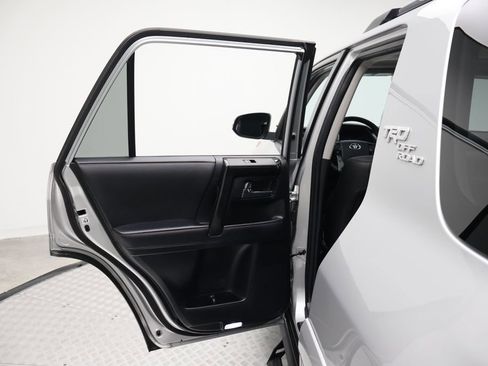 Certified 2023 Toyota 4Runner TRD Off-Road Premium w/ Moonroof Package AWD/4WD image 21