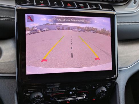 New 2025 Jeep Grand Cherokee L Limited w/ Black Appearance Package image 21