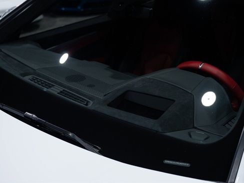 Used 2019 Lamborghini Urus image 16