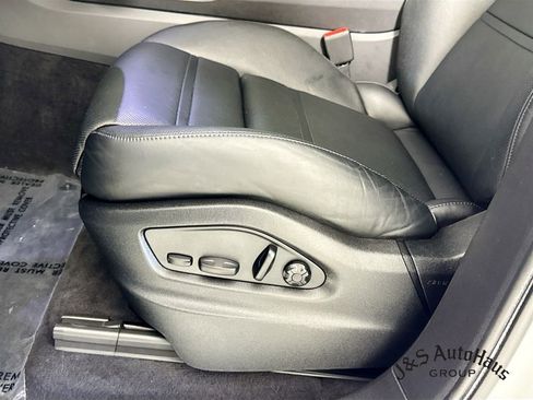 Used 2023 Porsche Cayenne Platinum Edition AWD/4WD image 26