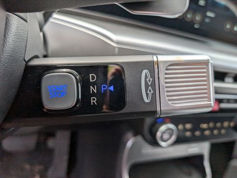 New 2026 Hyundai Ioniq 9 SE image 34