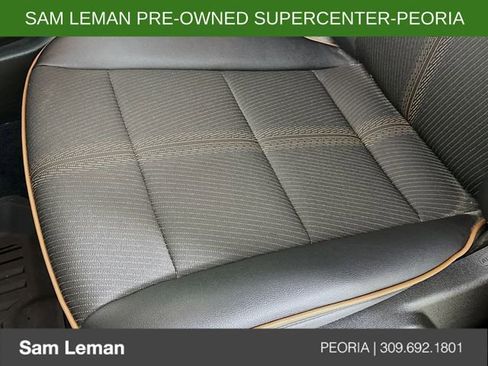 Used 2024 GMC Canyon AT4 image 19