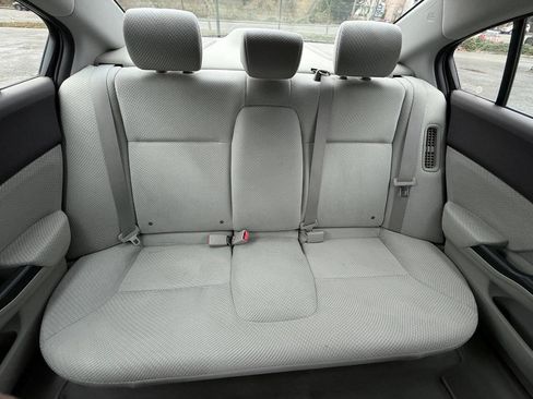 Used 2012 Honda Civic Hybrid Sedan image 14