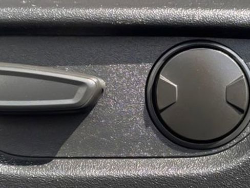 Used 2022 Ford Mustang Premium RWD image 25
