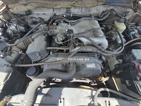 Used 2000 Toyota 4Runner SR5 w/ Upgrade Value Pkg 2 RWD image 18