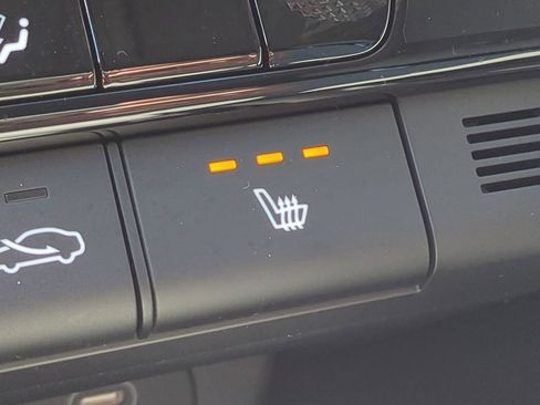 New 2026 Hyundai Elantra Limited image 27