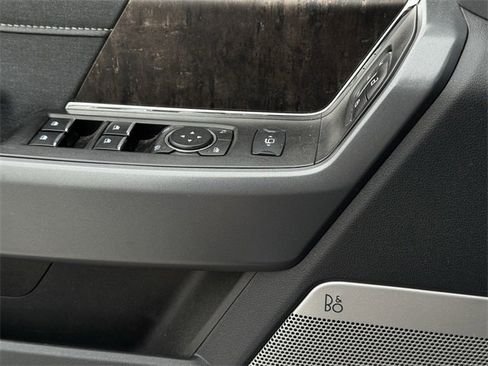 Used 2023 Ford F250 Lariat w/ Sport Appearance Package image 24